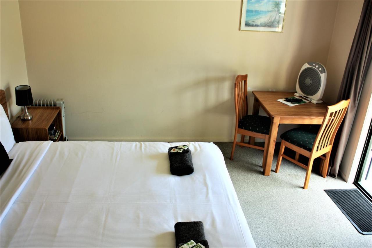 Owen River Tavern & Motels المظهر الخارجي الصورة