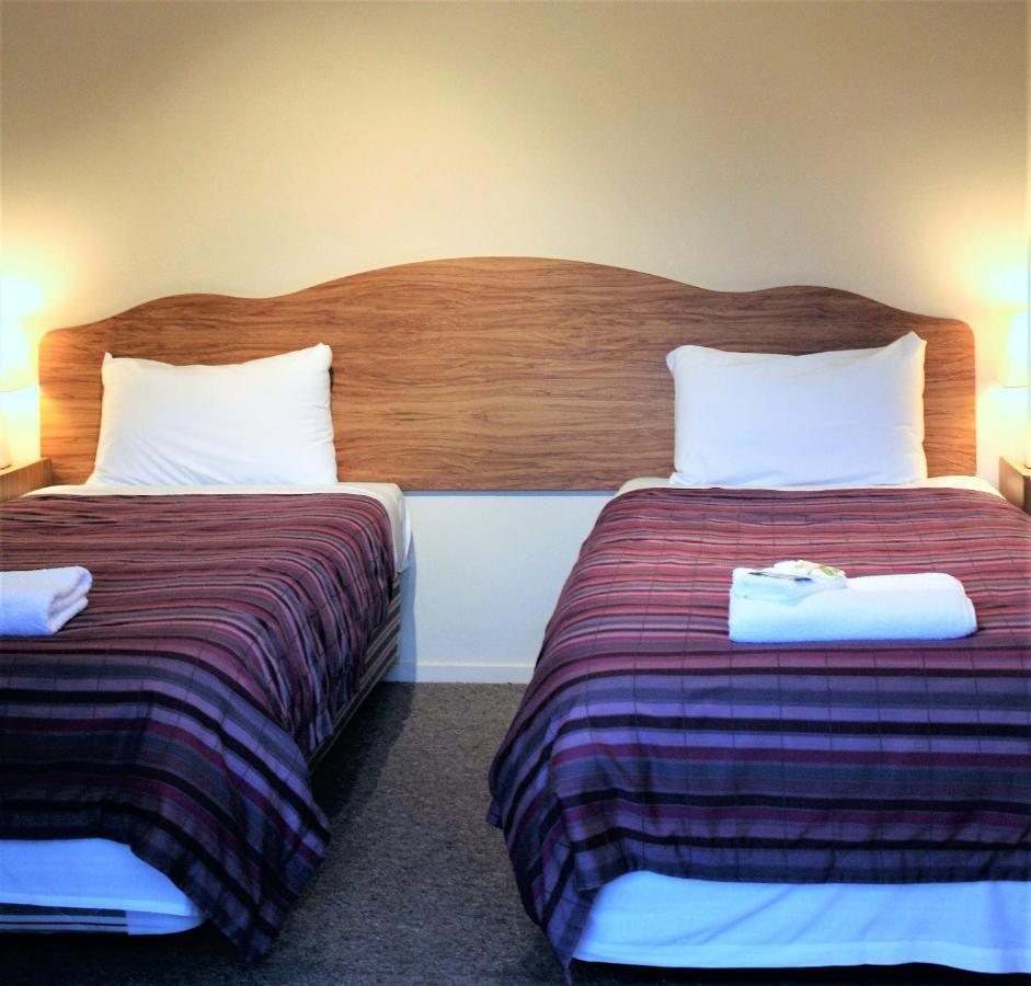 Owen River Tavern & Motels المظهر الخارجي الصورة